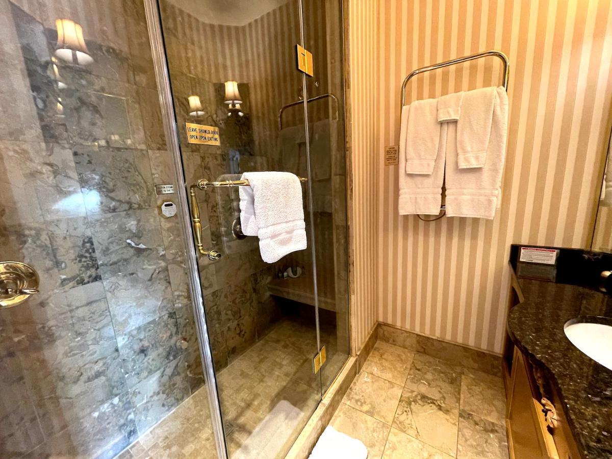 Celebrity Hotel Дедвуд Екстер'єр фото